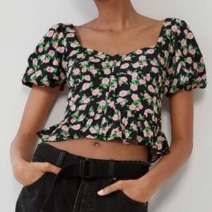 NWOT Zara Puff Sleeve Floral Top